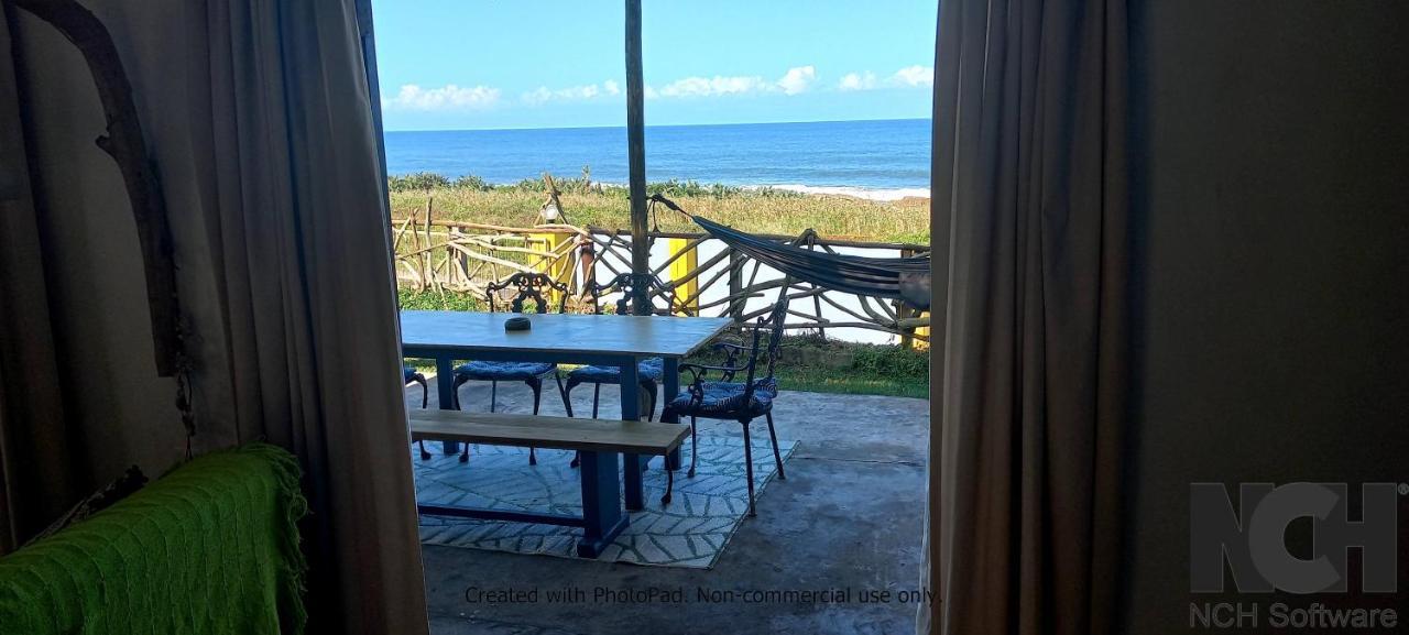 Blue Space Beach House Port Shepstone Esterno foto