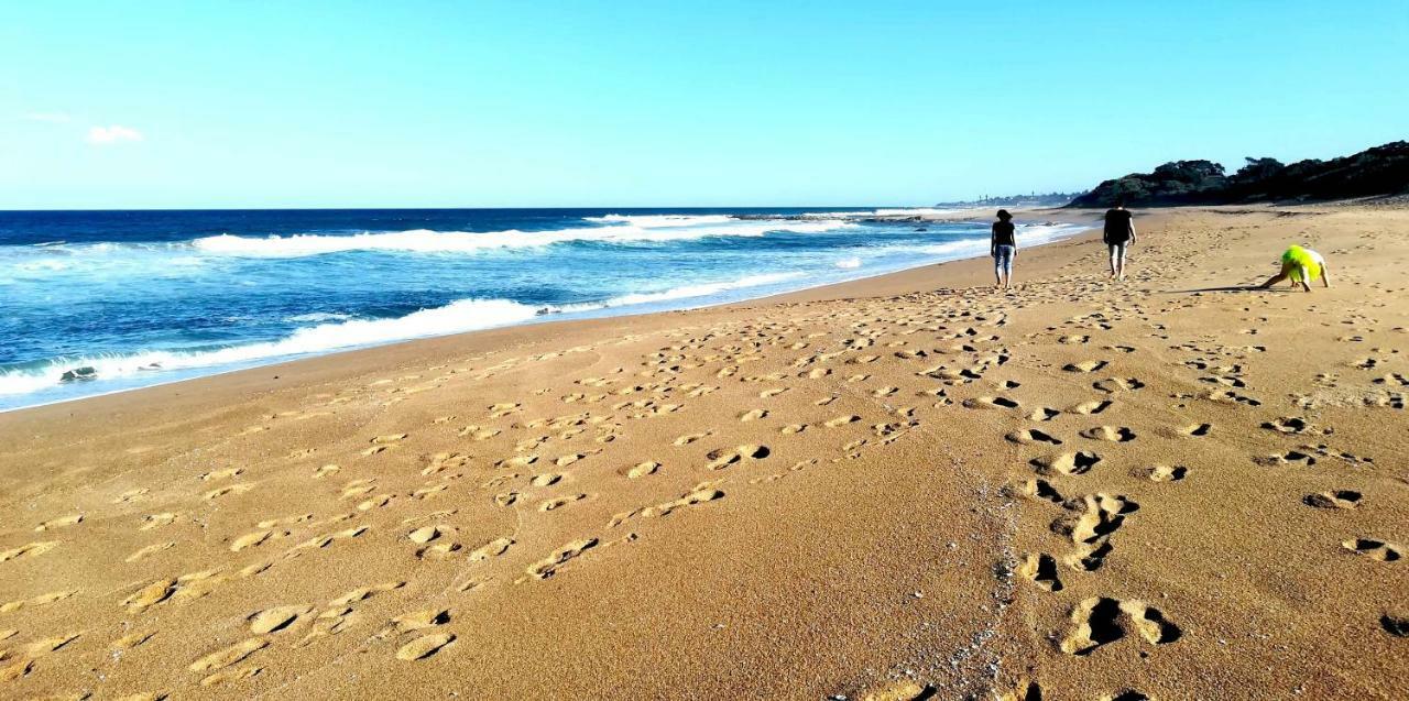 Blue Space Beach House Port Shepstone Esterno foto